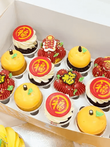 Spring Fortune Mini Cupcakes