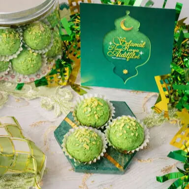 pandan cheese pineapple tart